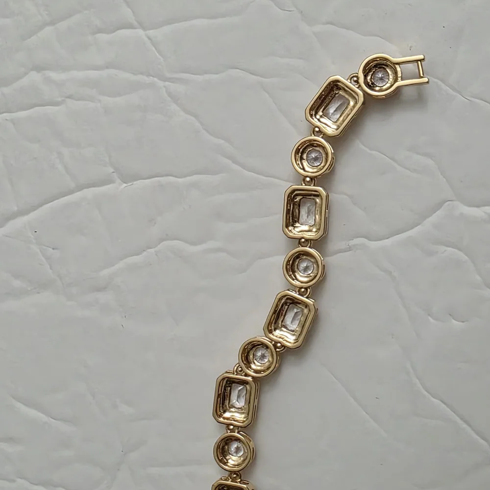 Gold and Simulated Diamonds Bracelet